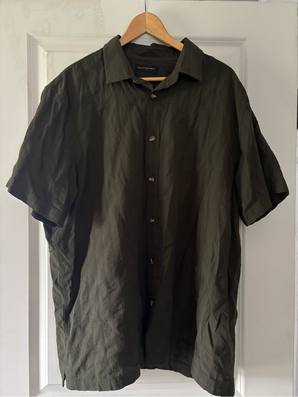 Banana Republic Olive Green Short-Sleeve Button-Down Shirt
